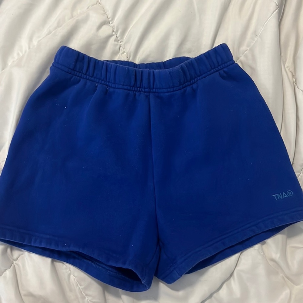Aritzia TNA sweatshorts